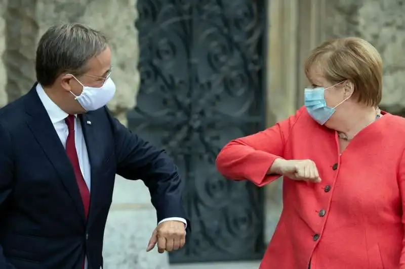 ARMIN LASCHET ANGELA MERKEL  2