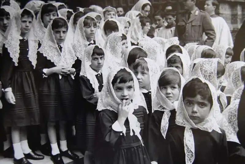 bambini fotografati da lisetta carmi 