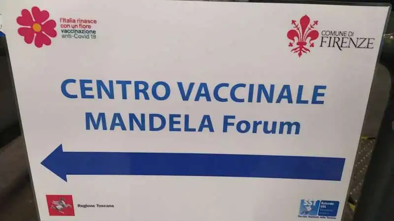 centro vaccinale al mandela forum 2