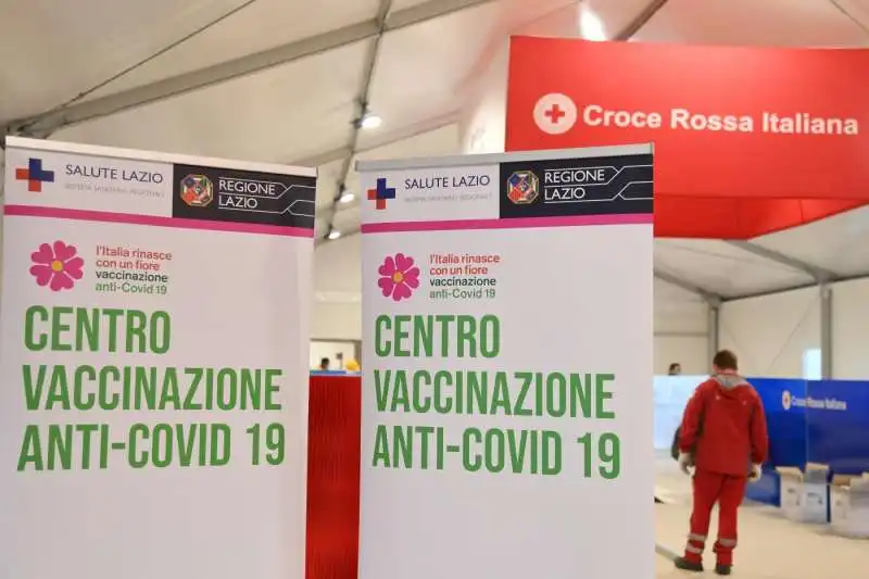 centro vaccinazione coronavirus   roma termini