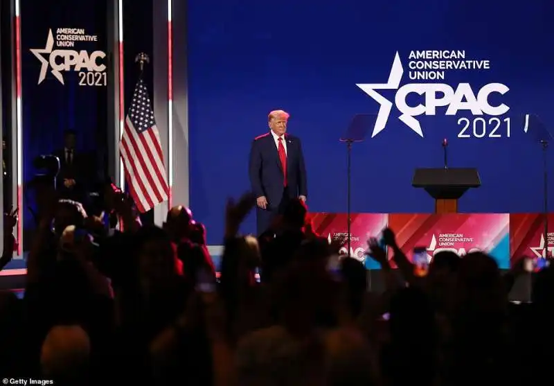 donald trump alla conferenza dei conservatori cpac 2021 3