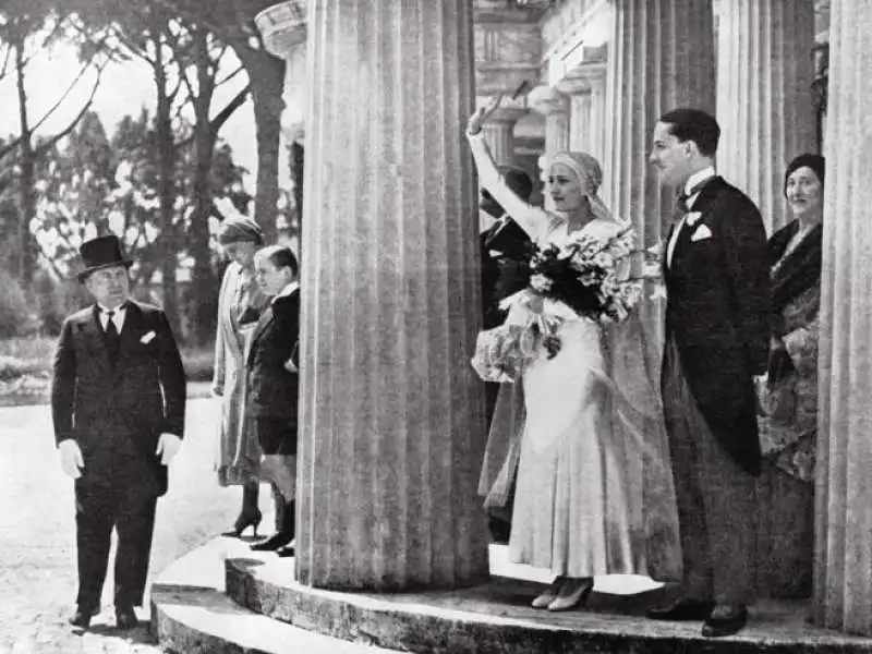 EDDA MUSSOLINI CON GALEAZZO CIANO SOTTO GLI OCCHI DEL DUCE