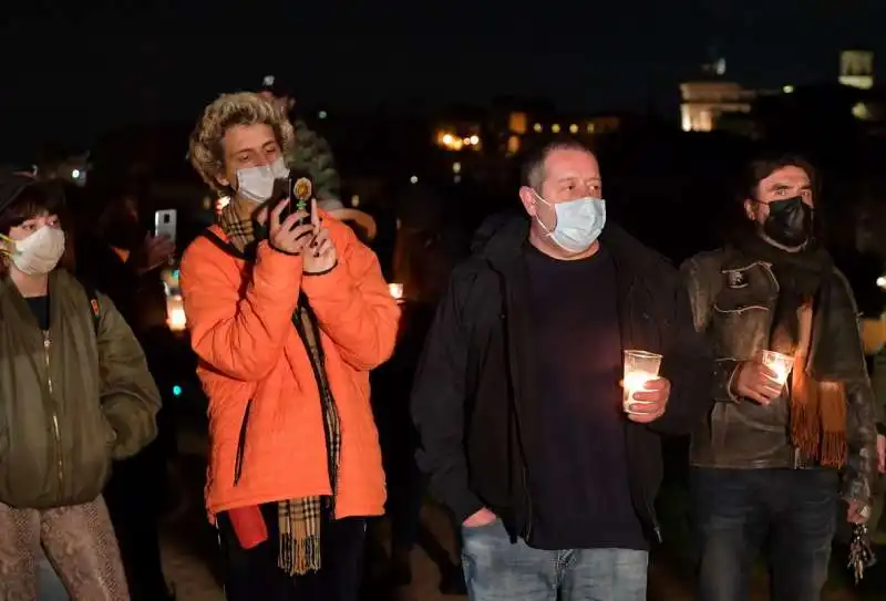 fiaccolata degli operatori della notte  foto di bacco (12)