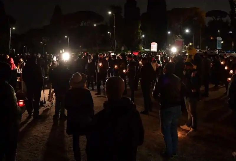 fiaccolata degli operatori della notte  foto di bacco (7)