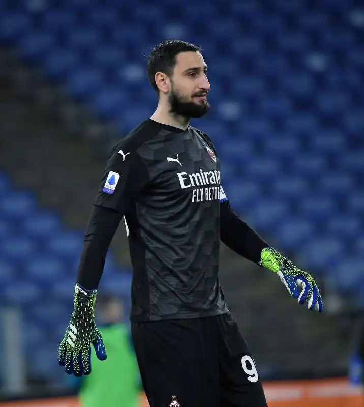 gigio donnarumma foto mezzelani gmt 035