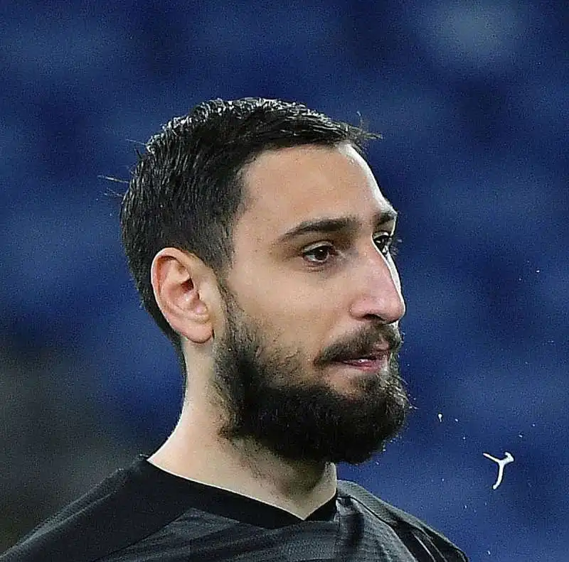 gigio donnarumma foto mezzelani gmt 036