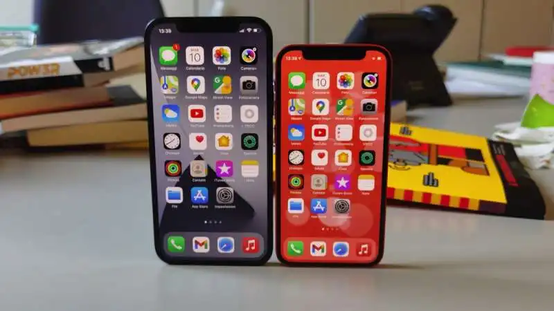 iphone 12 mini e quello normale