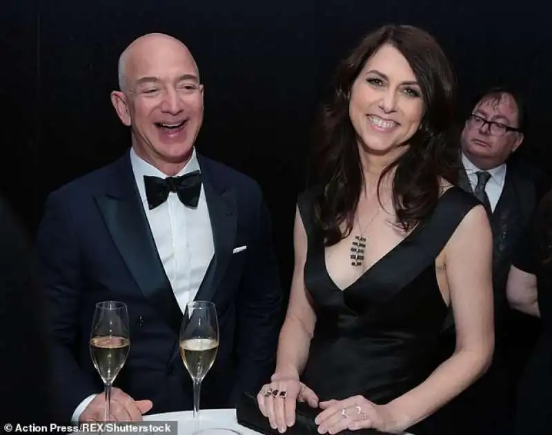 jeff bezos mackenzie scott 