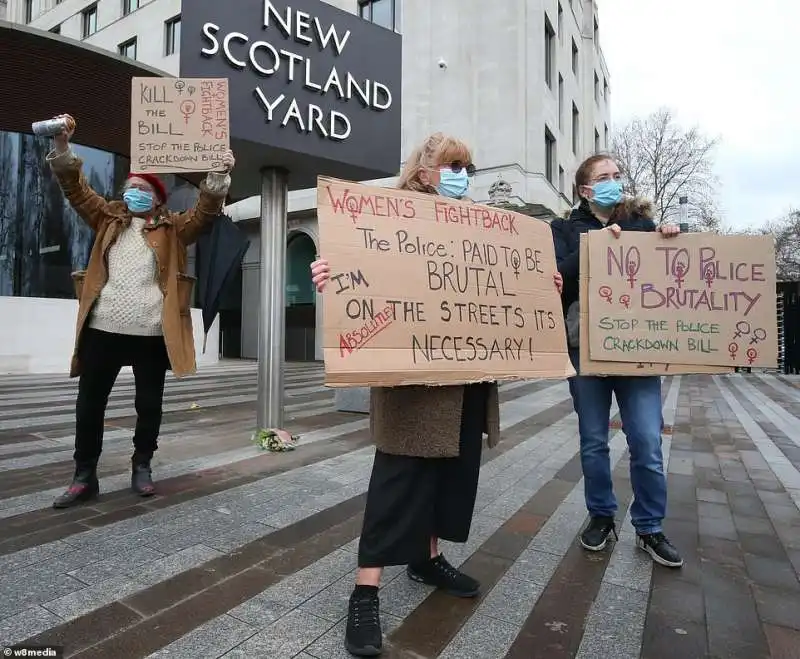 proteste davanti scotland yard 6