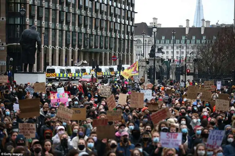 proteste davanti scotland yard 8