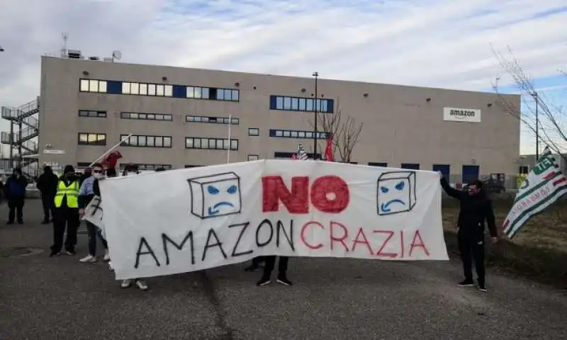 sciopero dei lavoratori amazon