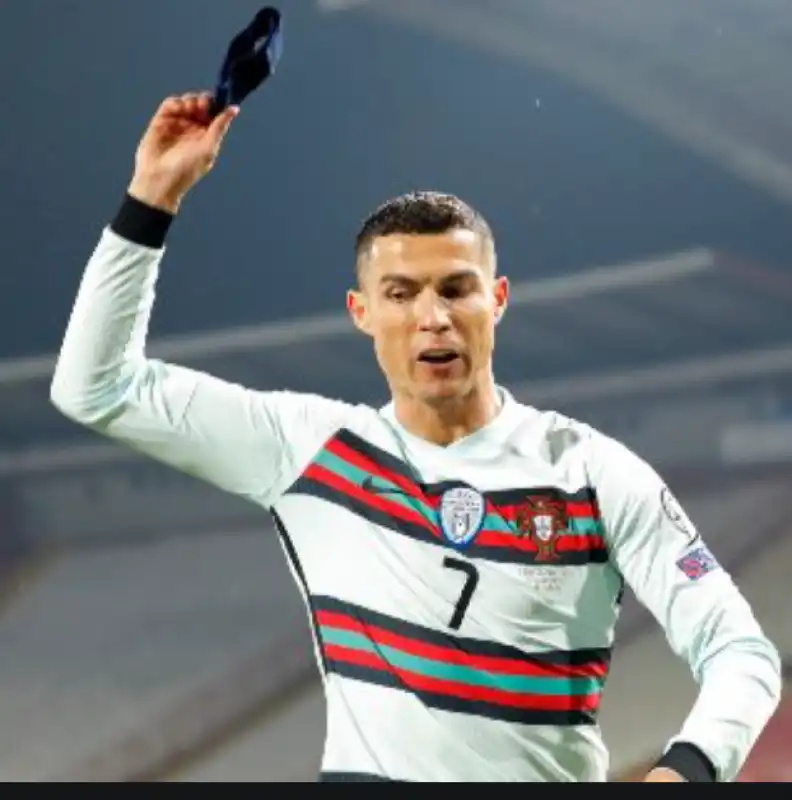 serbia portogallo cr7