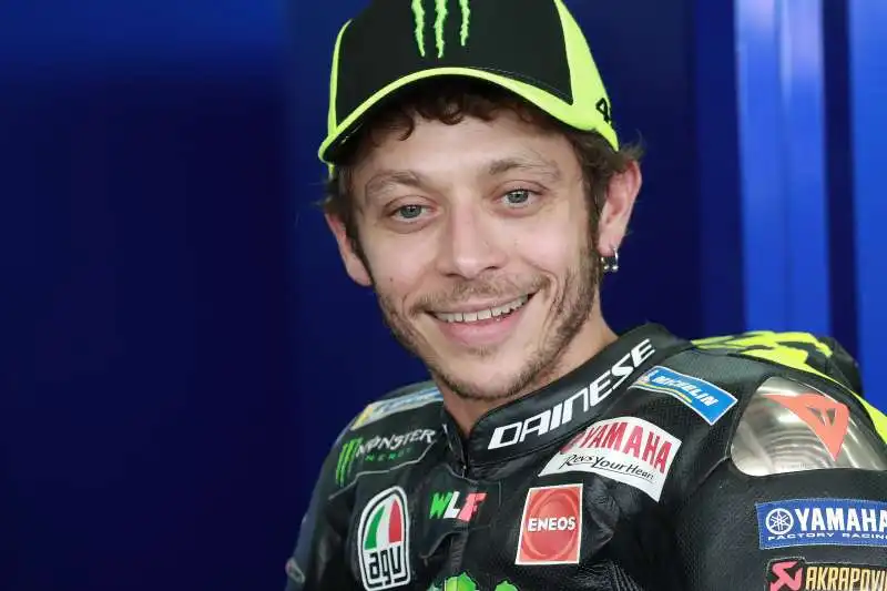 VALENTINO ROSSI 6