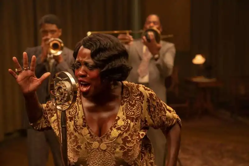 viola davis in ma rainey’s black bottom 