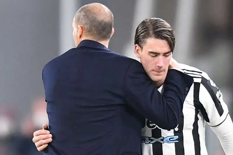 allegri con vlahovic