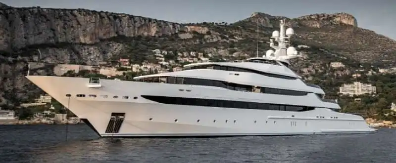 amore vero yacht di igor sechin  2