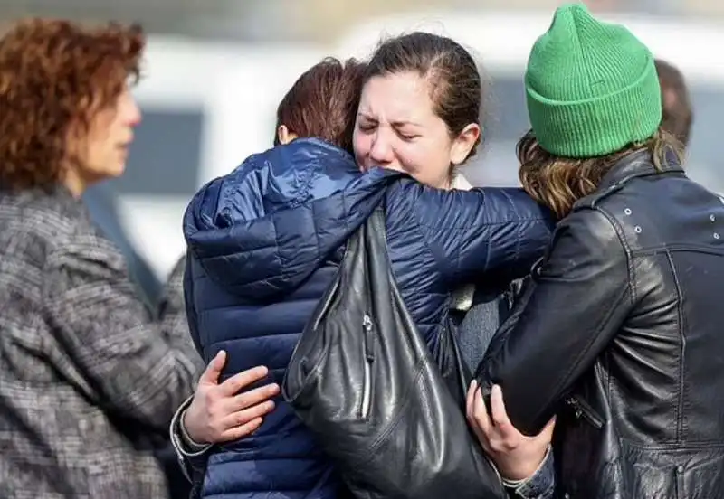 auto sulla folla a strepy bracquegnies, in belgio   7