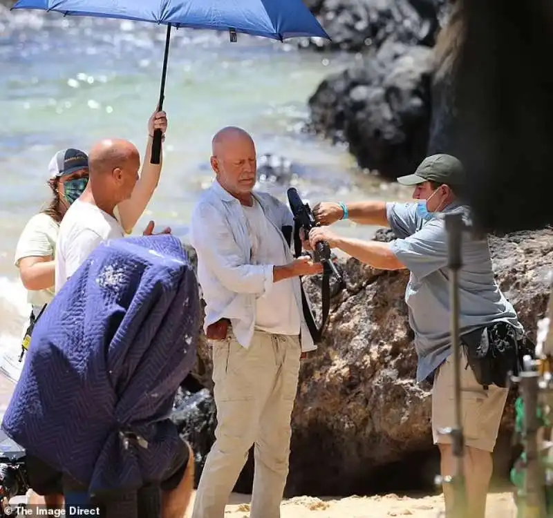 bruce willis sul set di paradise city 