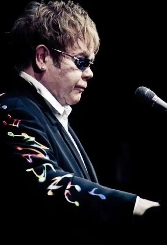 elton john fotografato da simone cecchetti 