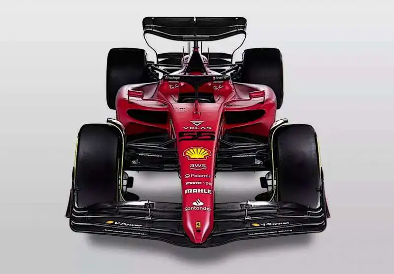 FERRARI SF 75 