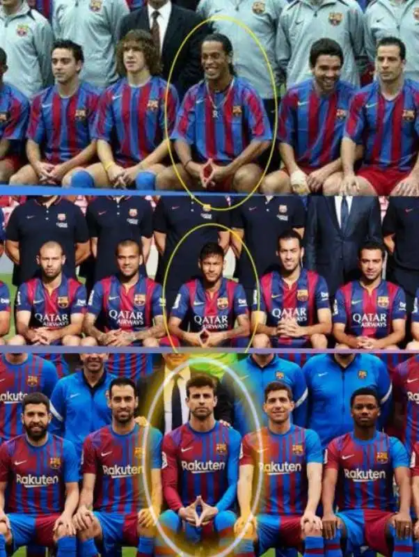 il gesto di neymar pique e ronaldinho  nella foto di squadra