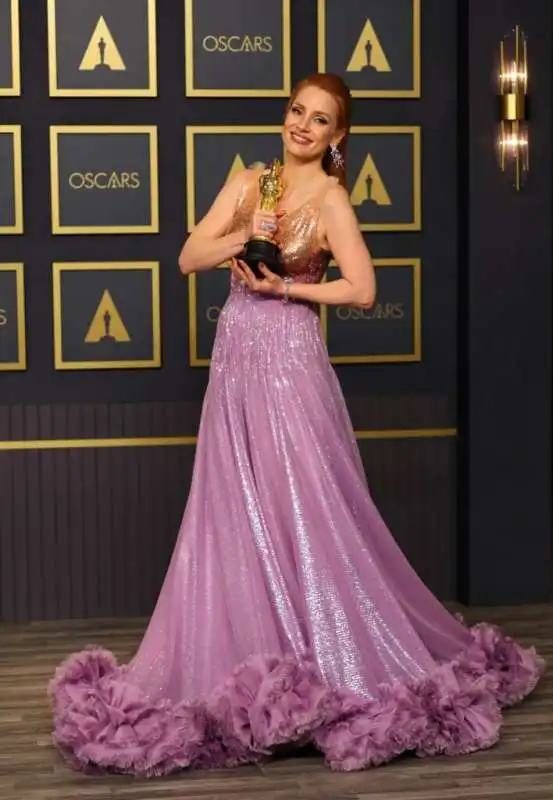 jessica chastain con l'oscar  2 