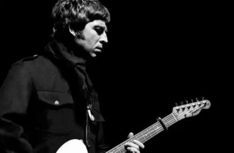 noel gallagher fotografato da simone cecchetti 