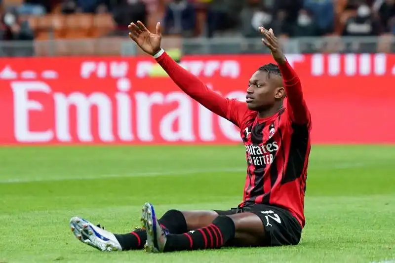 rafael leao del milan 3