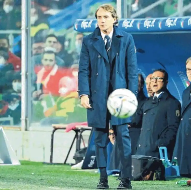 ROBERTO MANCINI DURANTE ITALIA MACEDONIA