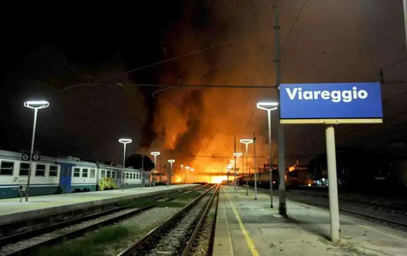 STRAGE VIAREGGIO 7