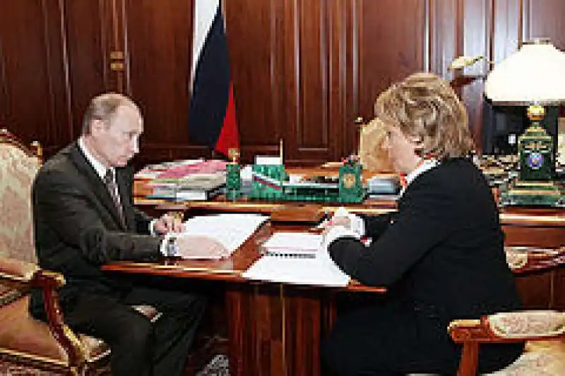 valentina matvienko con putin 3