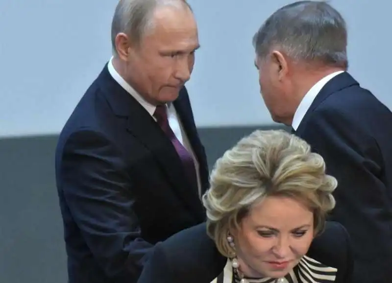 valentina matvienko con putin 4