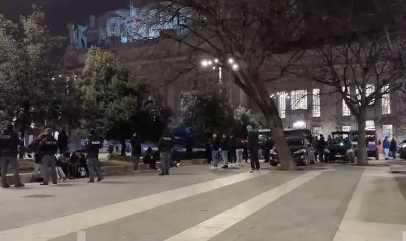 accoltellamenti stazione centrale milano   9