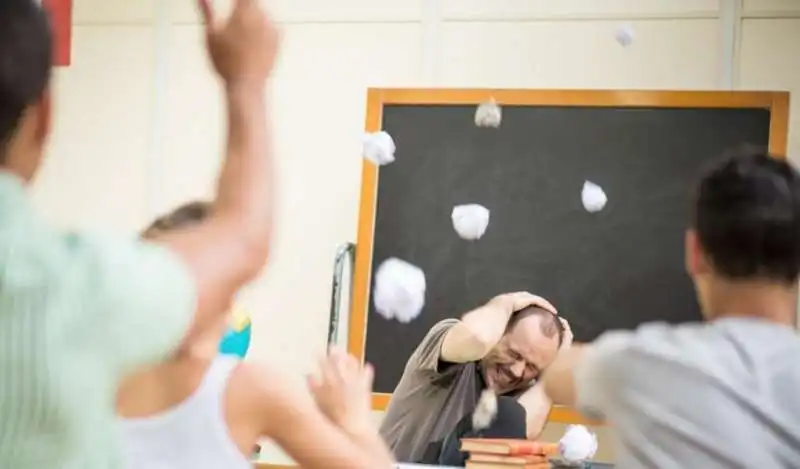 aggressione a scuola 2