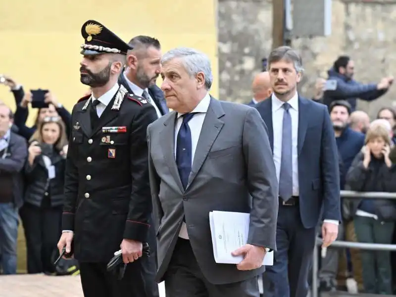  antonio tajani   consiglio dei ministri a cutro 