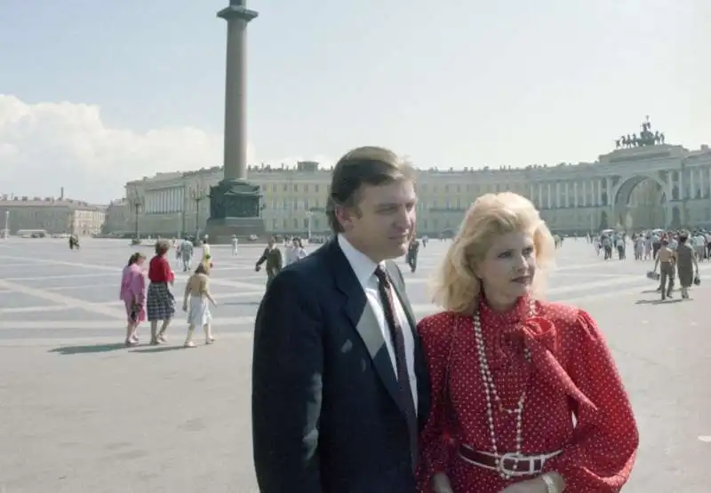 DONALD E IVANA TRUMP IN RUSSIA - 1987 