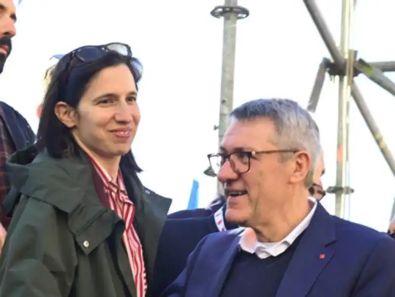 ELLY SCHLEIN CON Maurizio Landini A FIRENZE