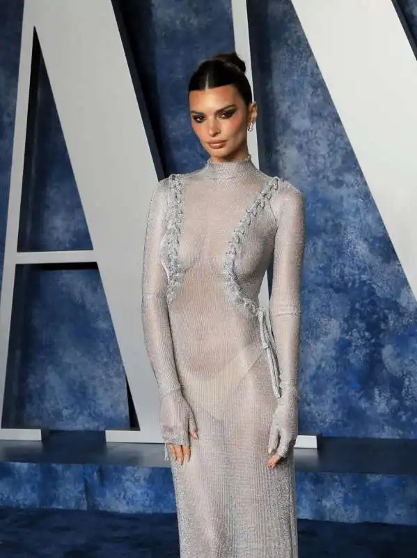 Emily Ratajkowski  agli Oscar 2023  