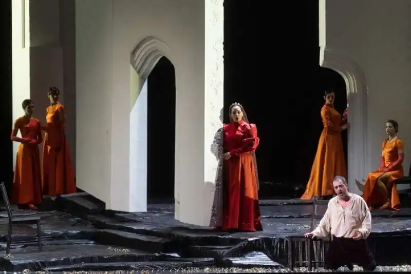 ERNANI TEATRO LA FENICE 4