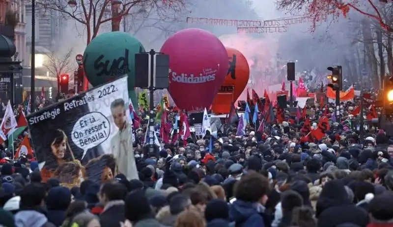 francia, sciopero contro la riforma delle pensioni di macron    4