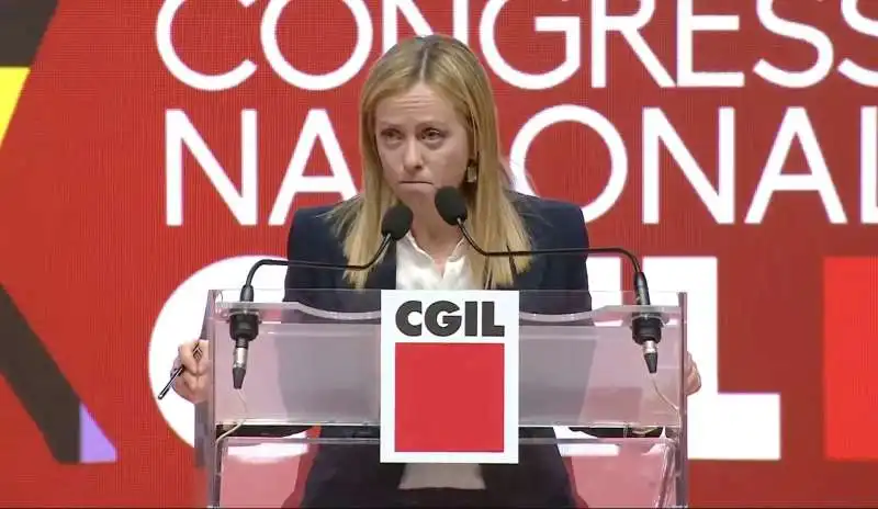 giorgia meloni al congresso della cgil   5