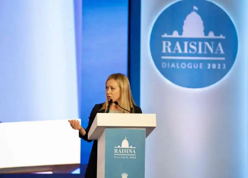 giorgia meloni al raisina dialogue 2023   india 