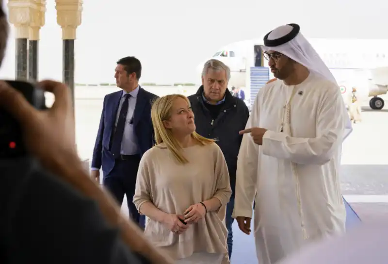 GIORGIA MELONI AD ABU DHABI CON ANTONIO TAJANI