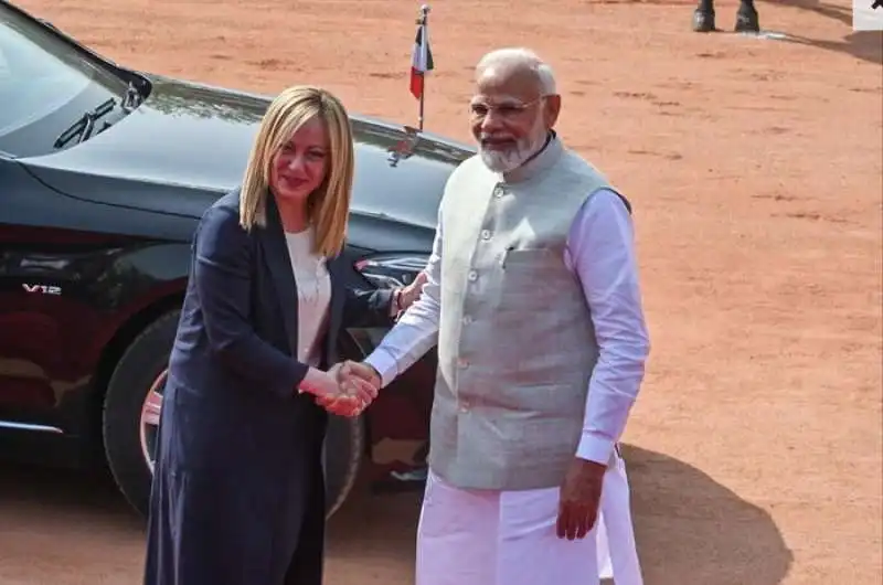 giorgia meloni in india incontra narendra modi 