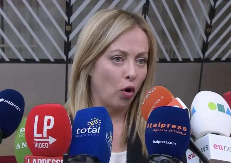 giorgia meloni   punto stampa a bruxelles   8