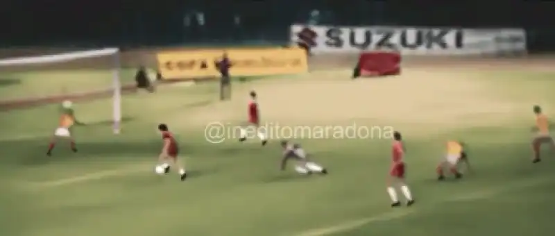 IL GOL PIU' BELLO DI MARADONA SECONDO MARADONA - ARGENTINOS JUNIORS VS DEPORTIVO PEREIRA