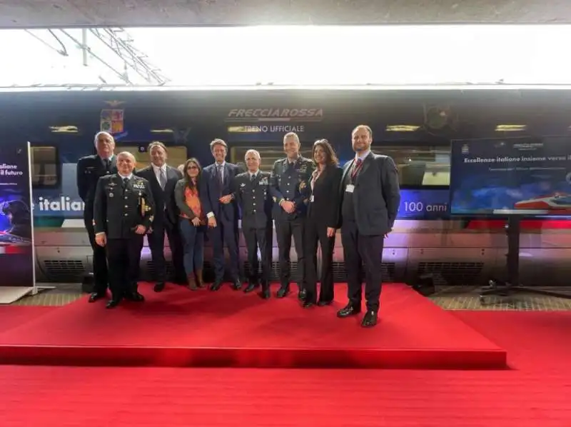 inaugurazione del frecciarossa dedicato all aeronautica militare 4