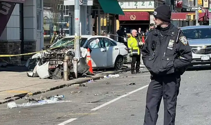 incidente auto a brooklyn 7