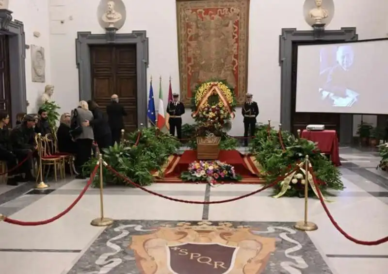 la camera ardente di gianni mina in campidoglio