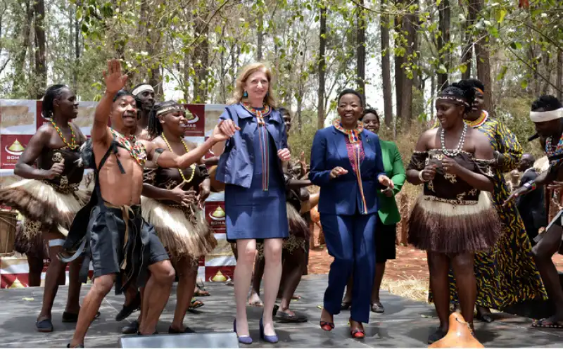 laura mattarella in kenya CON LA FIRST LADY RACHEL RUTO 